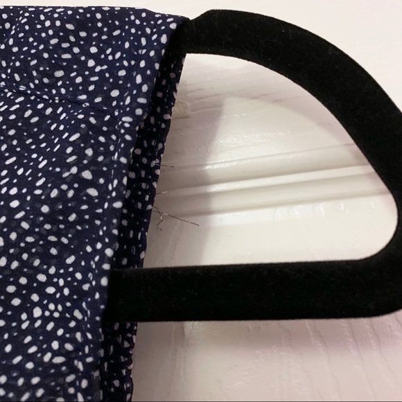 H&M Sleeveless Button-Up - Picture 5 of 5